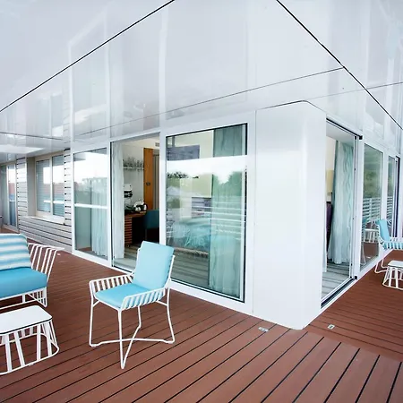 Navis Hotel 4*