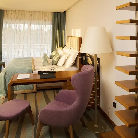 Navis Hotel Orasje