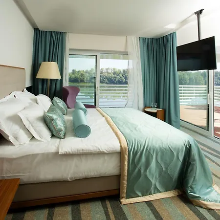 Hotel Navis Orasje