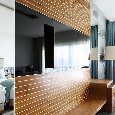 Hotel Navis 4*